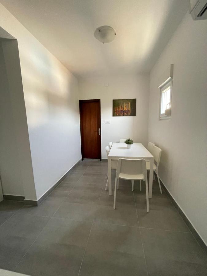Apartmani Fulir Vrsi Eksteriør billede